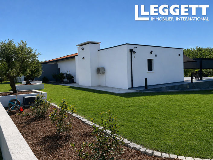 Image No.2-4 Bed House for sale