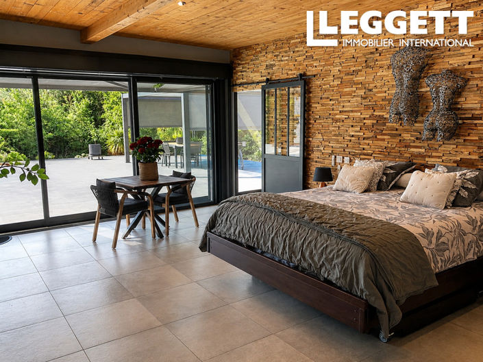 Image No.6-4 Bed House for sale