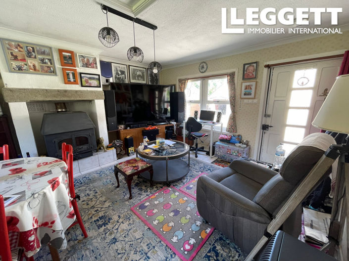 Image No.6-3 Bed House for sale