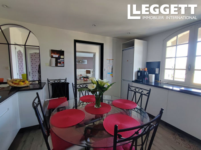 Image No.6-5 Bed House for sale