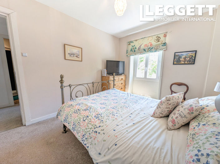 Image No.5-4 Bed House for sale