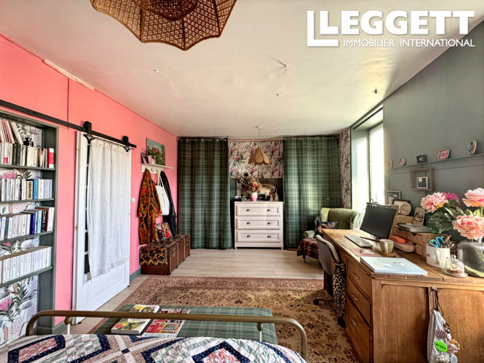 Image No.8-4 Bed House for sale