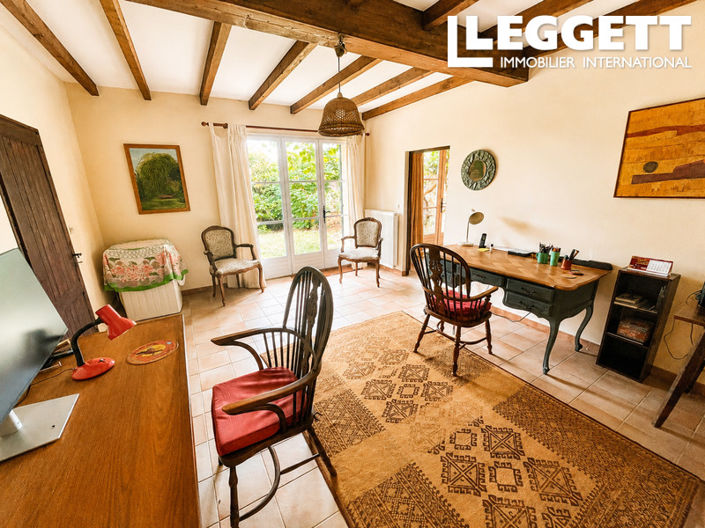 Image No.6-4 Bed House for sale