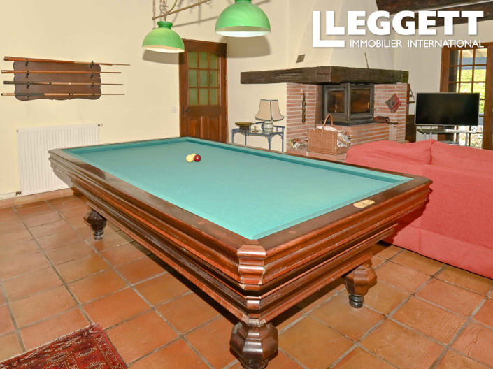 Image No.8-3 Bed House for sale