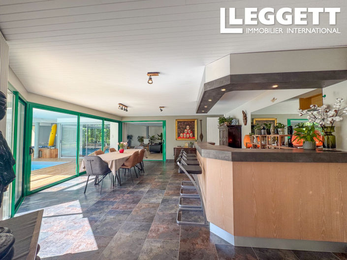 Image No.4-5 Bed House for sale