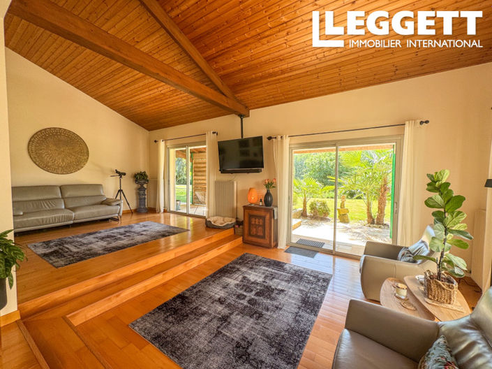 Image No.5-5 Bed House for sale