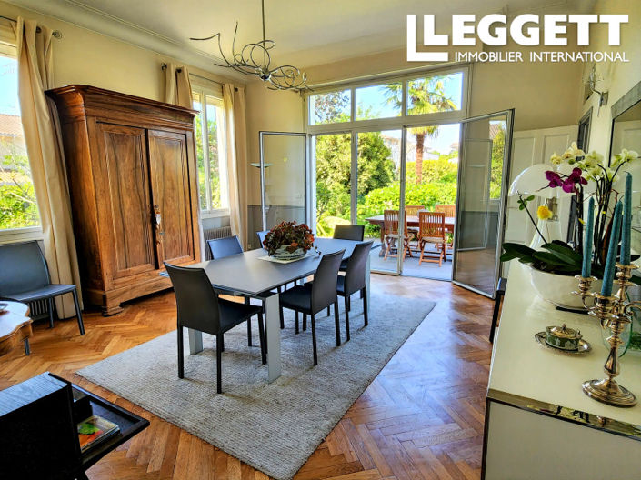 Image No.5-6 Bed House for sale