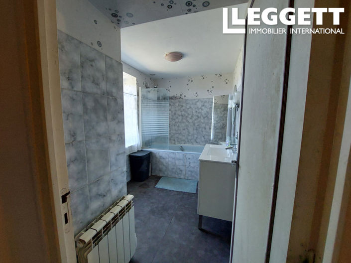 Image No.10-4 Bed House for sale