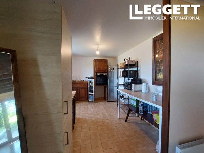 Image No.6-4 Bed House for sale