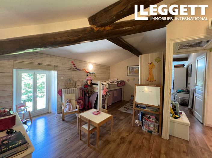 Image No.9-7 Bed House for sale