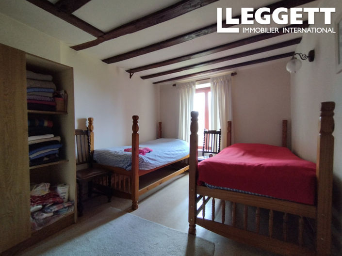 Image No.8-3 Bed House for sale