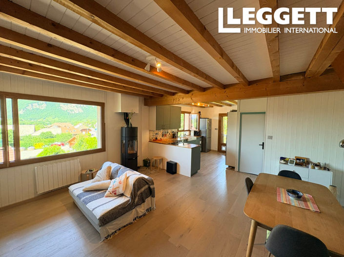 Image No.9-2 Bed House for sale