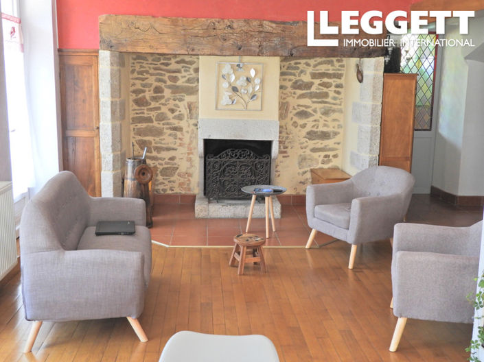 Image No.2-5 Bed House for sale
