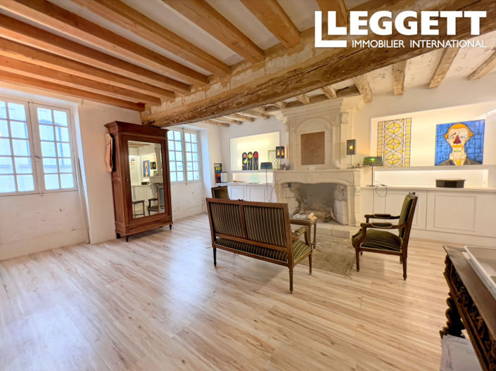 Image No.6-6 Bed House for sale