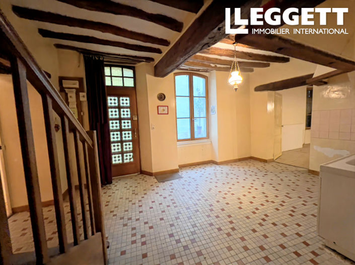 Image No.8-6 Bed House for sale