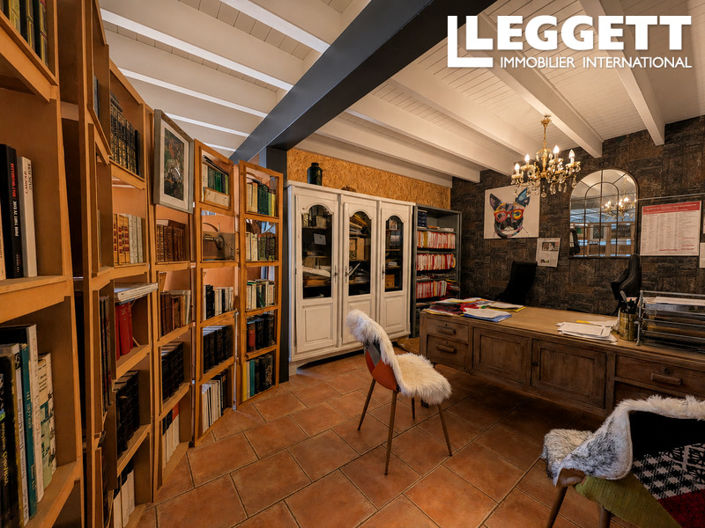 Image No.8-4 Bed House for sale
