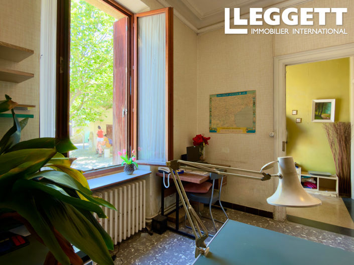 Image No.3-8 Bed House for sale