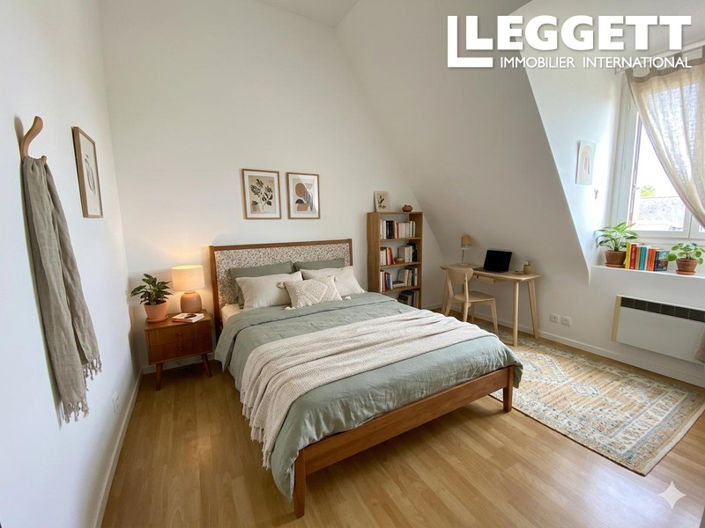 Image No.5-7 Bed House for sale