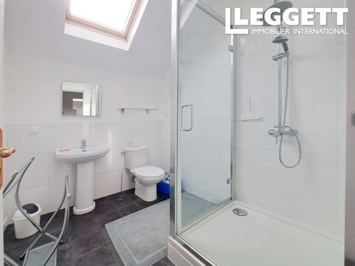 Image No.10-4 Bed House for sale