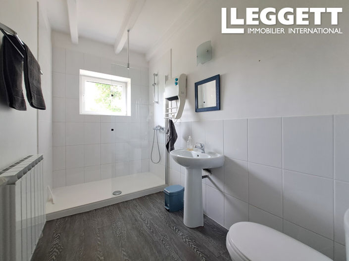 Image No.6-4 Bed House for sale