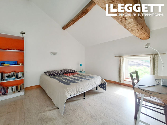 Image No.7-4 Bed House for sale