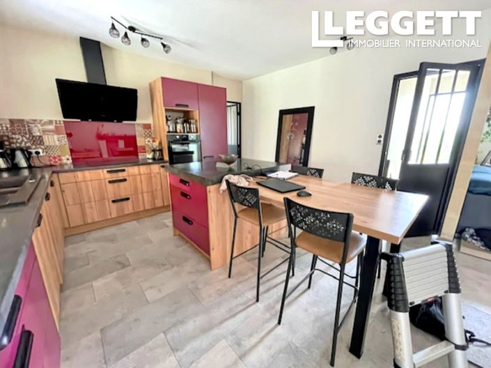 Image No.3-3 Bed House for sale