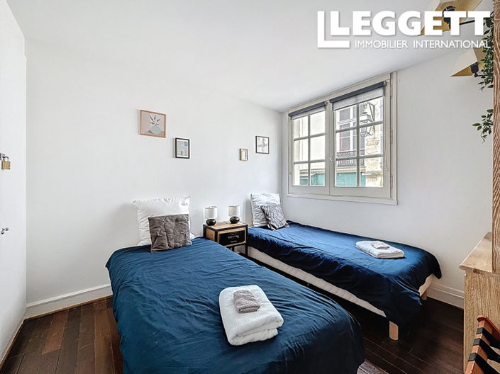 Image No.10-3 Bed Apartment for sale
