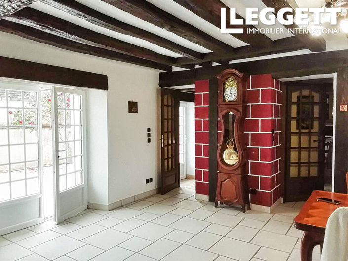 Image No.7-5 Bed House for sale