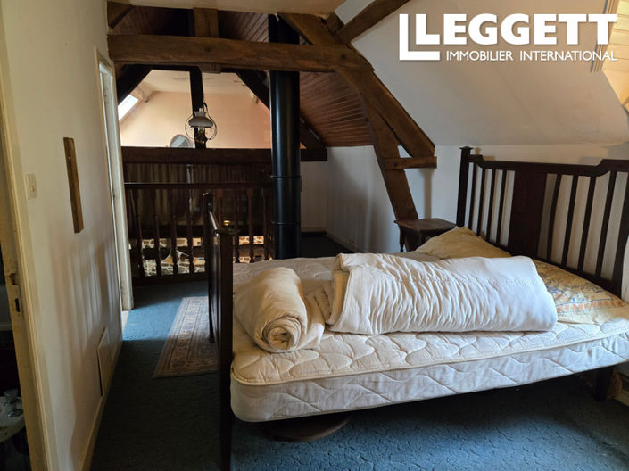 Image No.9-5 Bed House for sale