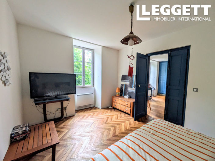 Image No.7-16 Bed House for sale