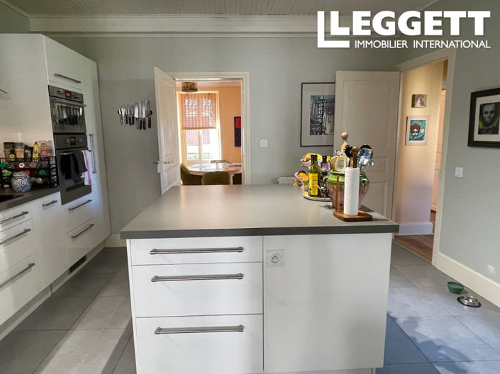 Image No.5-3 Bed House for sale