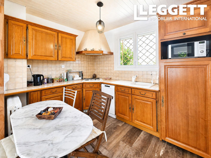 Image No.3-2 Bed House for sale