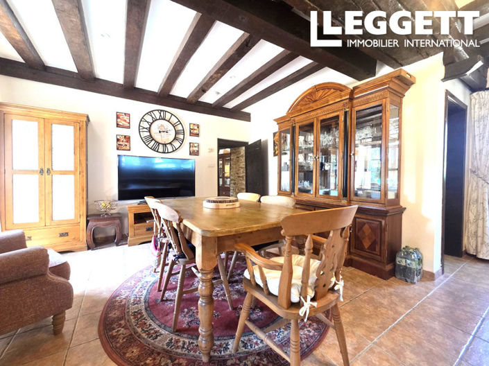 Image No.6-5 Bed House for sale