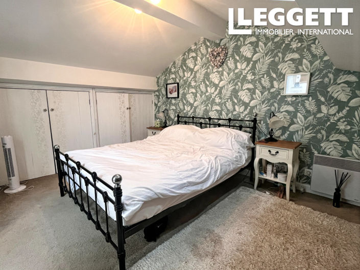 Image No.8-4 Bed House for sale