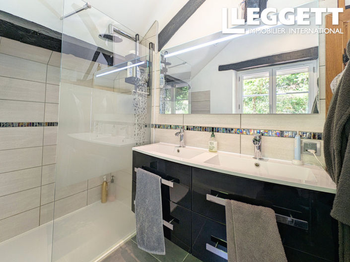 Image No.7-3 Bed House for sale