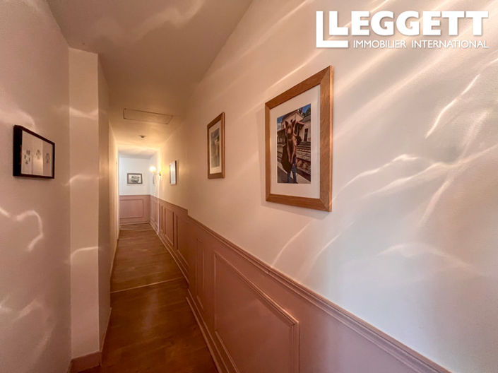 Image No.7-5 Bed House for sale