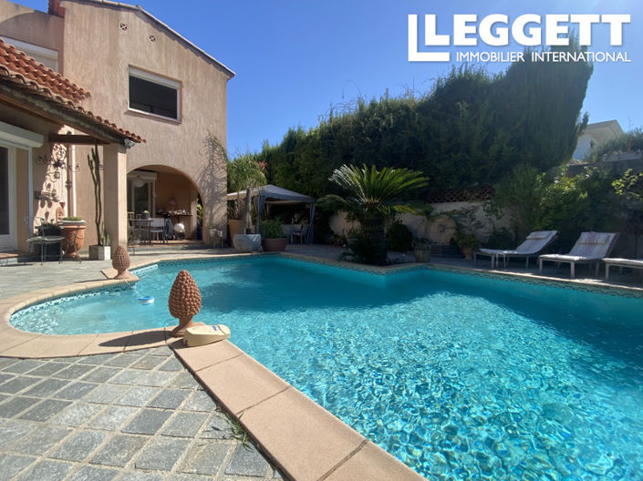Image No.2-4 Bed House for sale