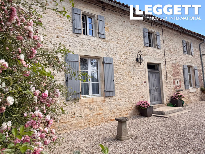 Image No.2-Maison de 3 chambres à vendre à Nanteuil-en-Vallée