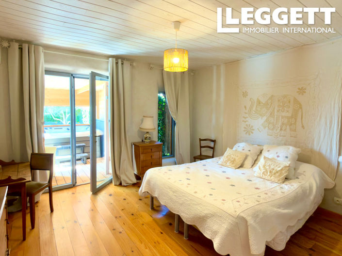 Image No.9-4 Bed House for sale
