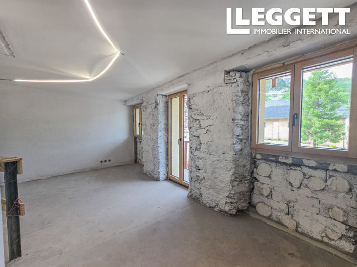 Image No.6-Apartment for sale