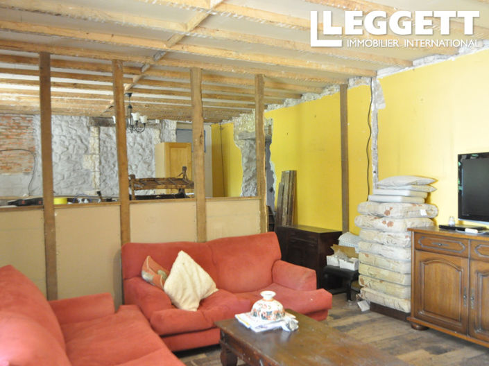 Image No.5-6 Bed House for sale
