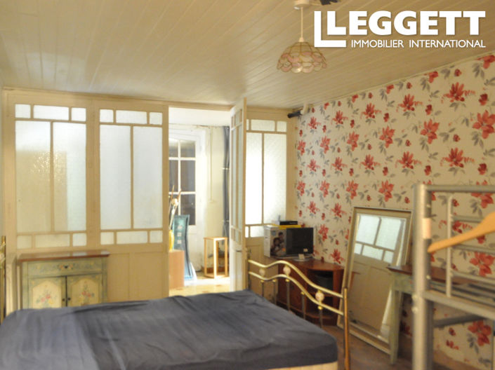 Image No.7-6 Bed House for sale