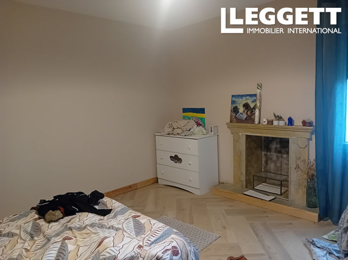 Image No.8-4 Bed House for sale