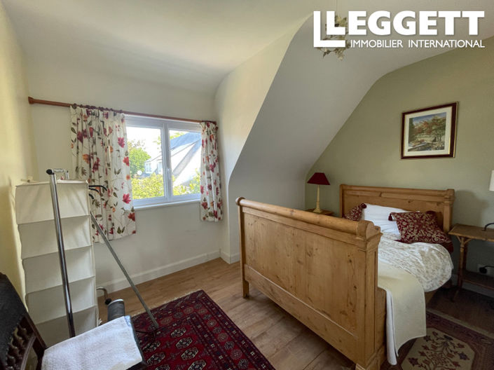 Image No.10-4 Bed House for sale
