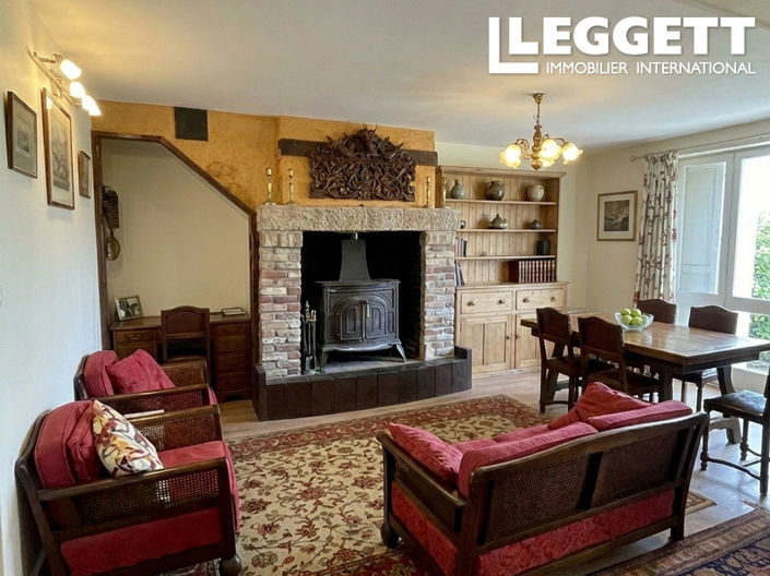 Image No.2-4 Bed House for sale