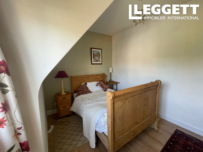 Image No.5-4 Bed House for sale