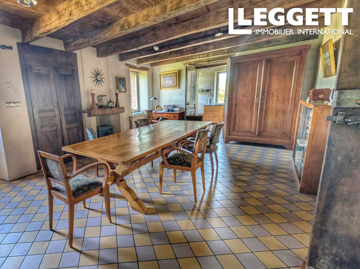 Image No.6-4 Bed House for sale