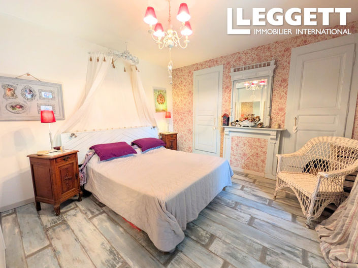 Image No.5-4 Bed House for sale