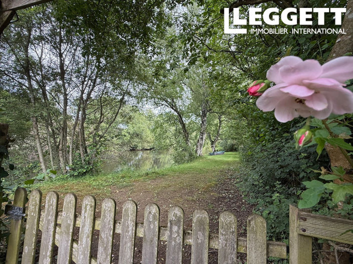 Image No.10-6 Bed House for sale