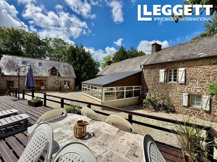 Image No.8-6 Bed House for sale
